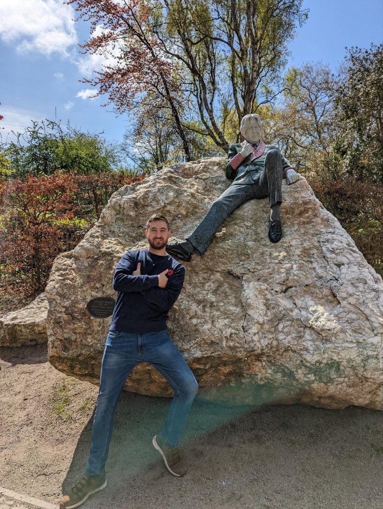 Oscar Wilde Statues